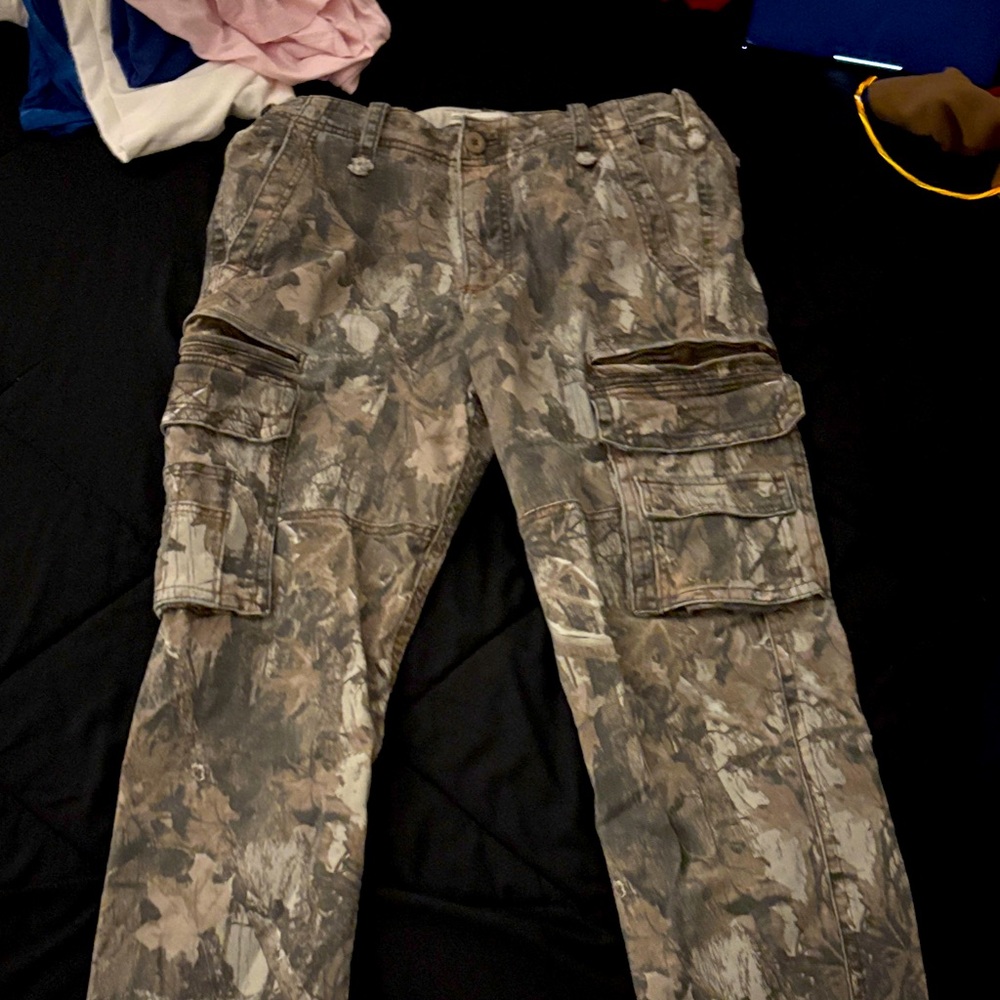 Hollister Men's Gray Camouflage Cargo Pants